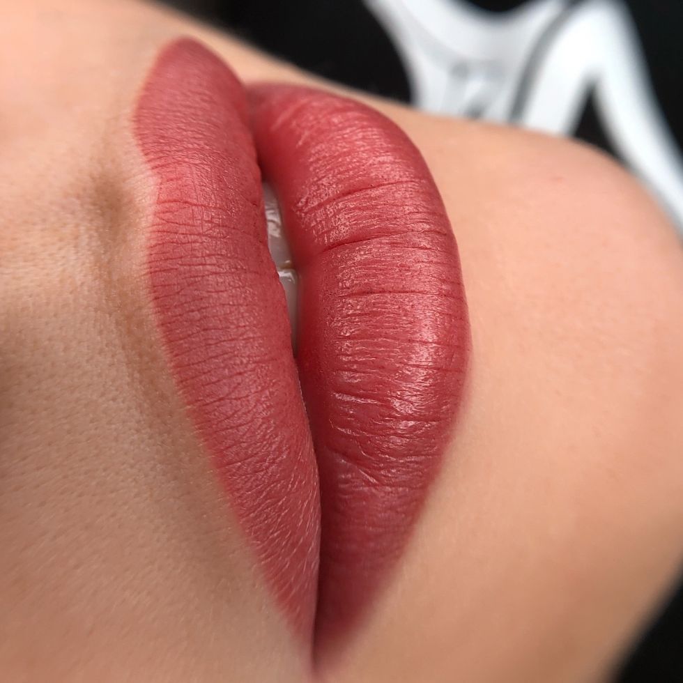 Micropigmentación de labios FULL COLOR