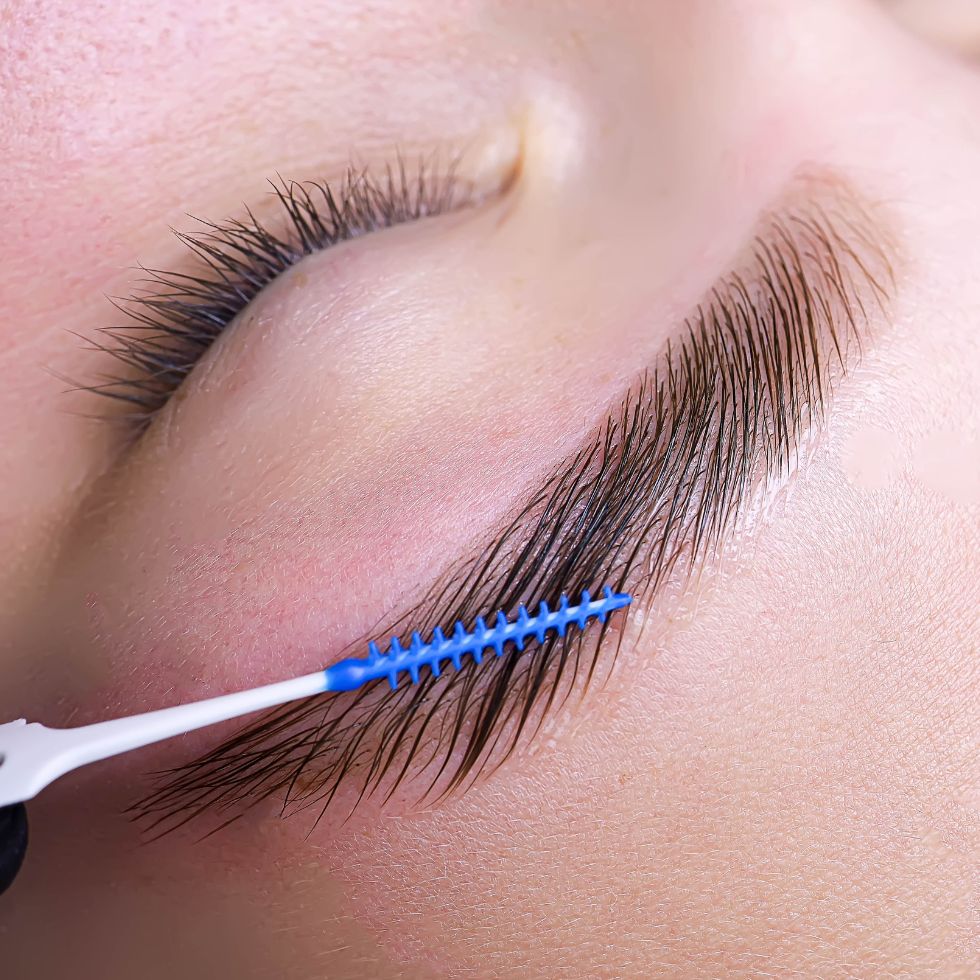 Laminado y color semipermanente para cejas